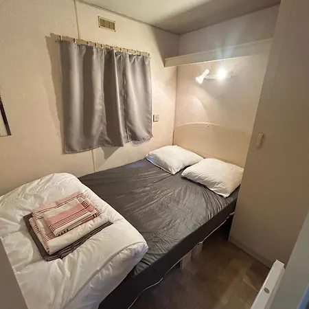 Mobil-Home Vintage Au Bord De La Riviere Tardets-Sorholus Extérieur photo