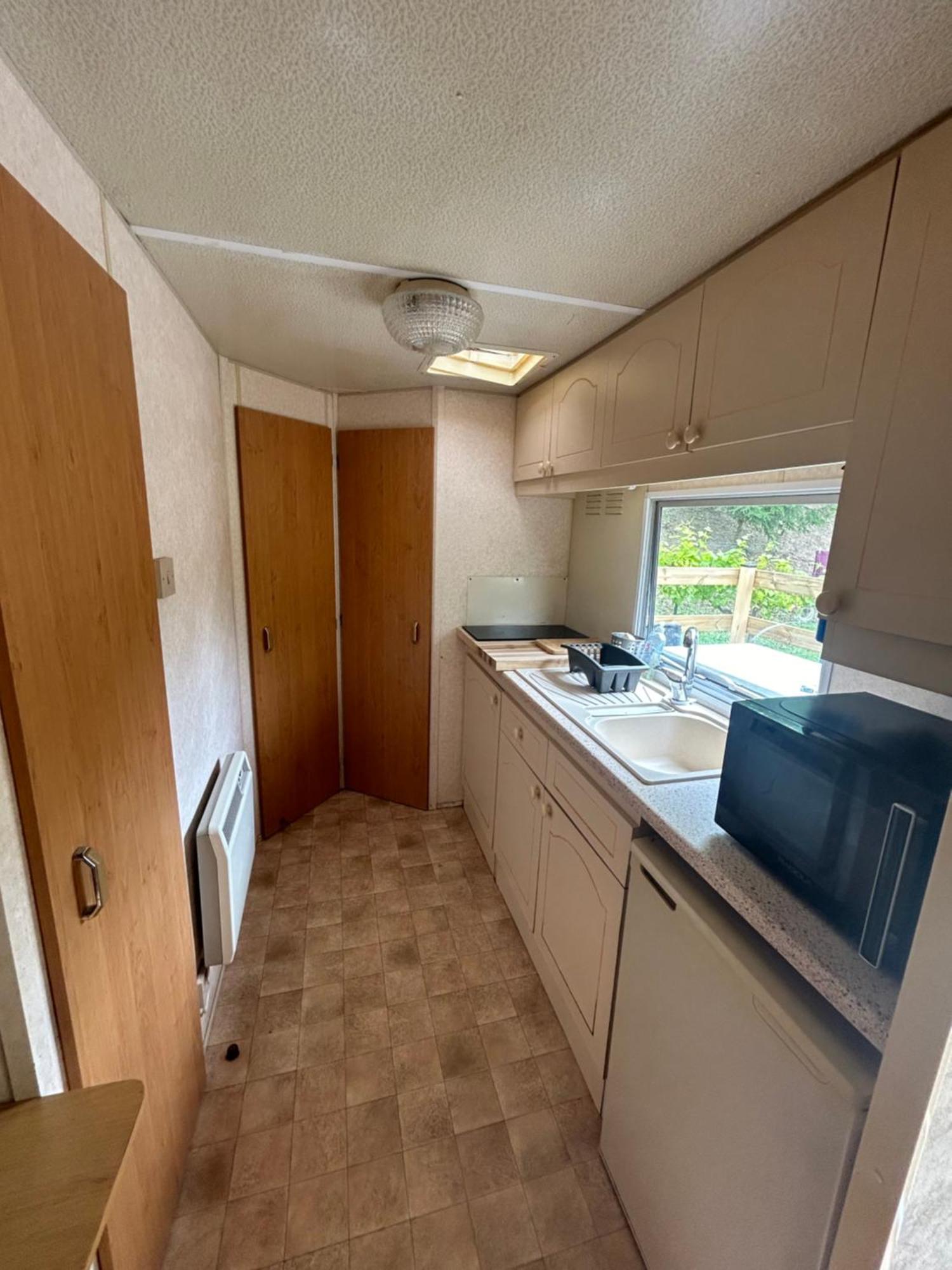 Campsite Mobil-home Vintage Au Bord De La Riviere