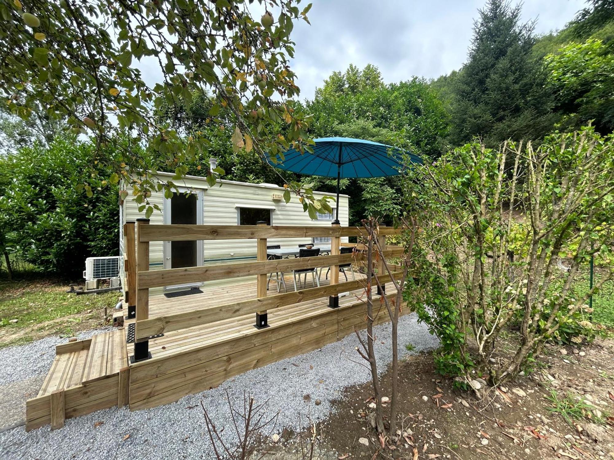 Mobil-home Vintage Au Bord De La Riviere Campsite Tardets-Sorholus